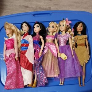 Disney Dolls Lot